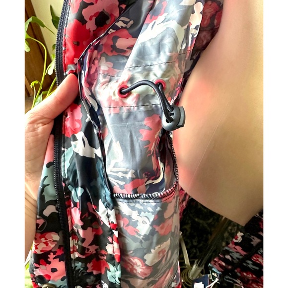 Joules Go Lightly Navy Floral Print Waterproof Pack away Hooded Rain Jacket - Picture 7 of 11